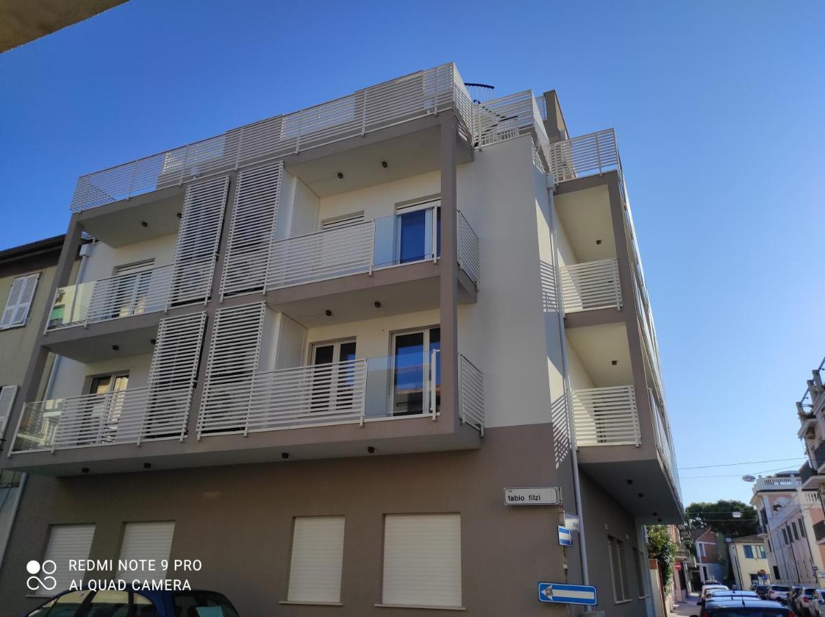 Blu Apartment Чивитанова Марке Екстериор снимка