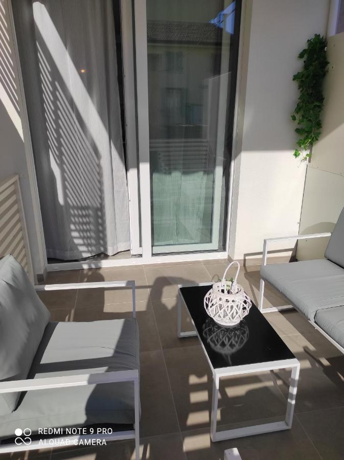 Blu Apartment Чивитанова Марке Екстериор снимка